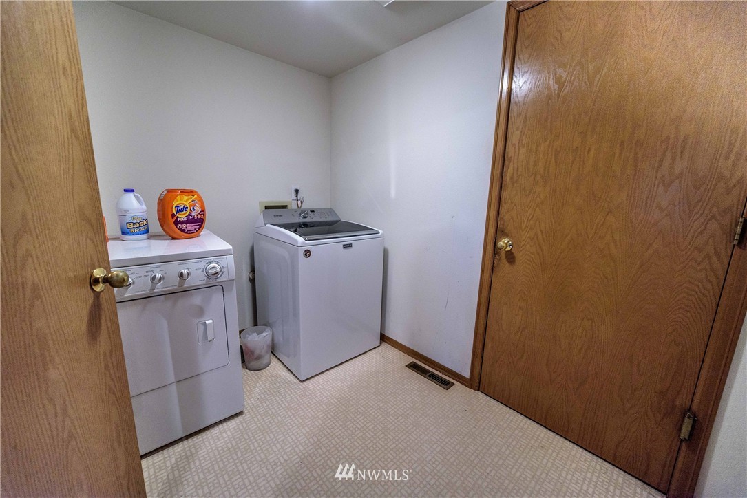 18120 132nd Place Southeast Renton, WA 98058 - Photo 17 of 20 Gallery Image 17