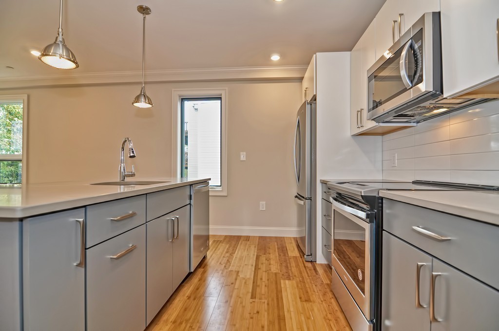 80 Everett Street, Unit 2 Boston, MA 02128 - Photo 3 of 24