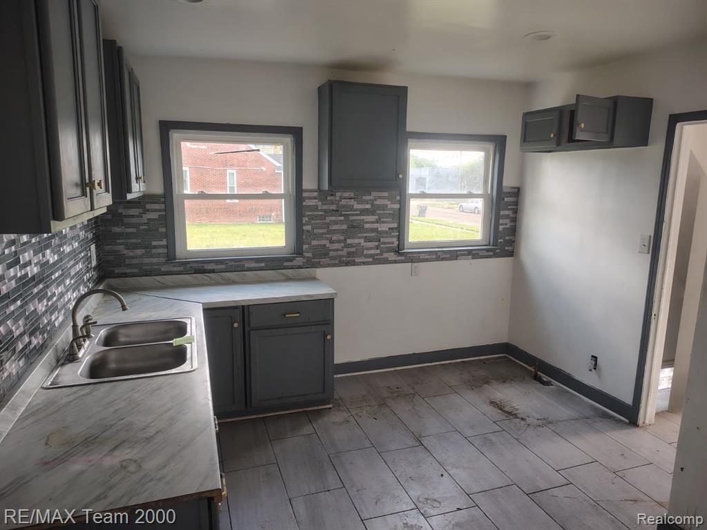8860 Appoline Street Detroit, MI 48228 - Photo 17 of 45