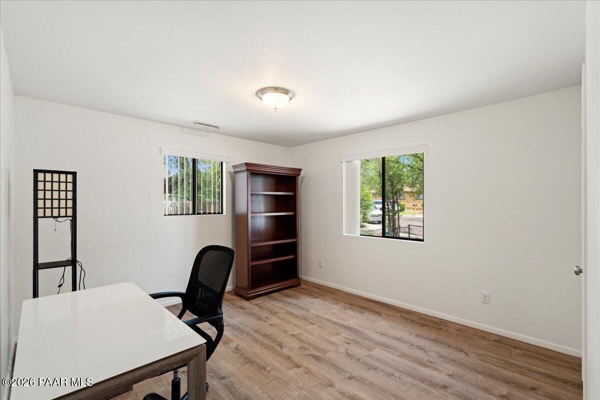 622 Ruth Street Prescott, AZ 86301 - Photo 18 of 32 11-Bedroom