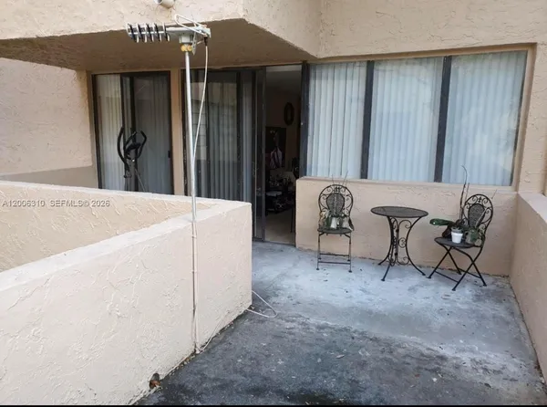 $1,800 | 10500 Southwest 108th Avenue, Unit B211, Miami, FL 33176
