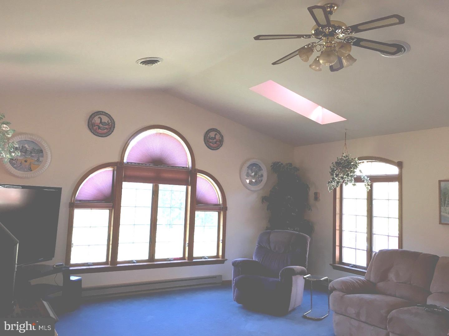 2025 George Road Palm, PA 18070 - Photo 9 of 25 Sun Room