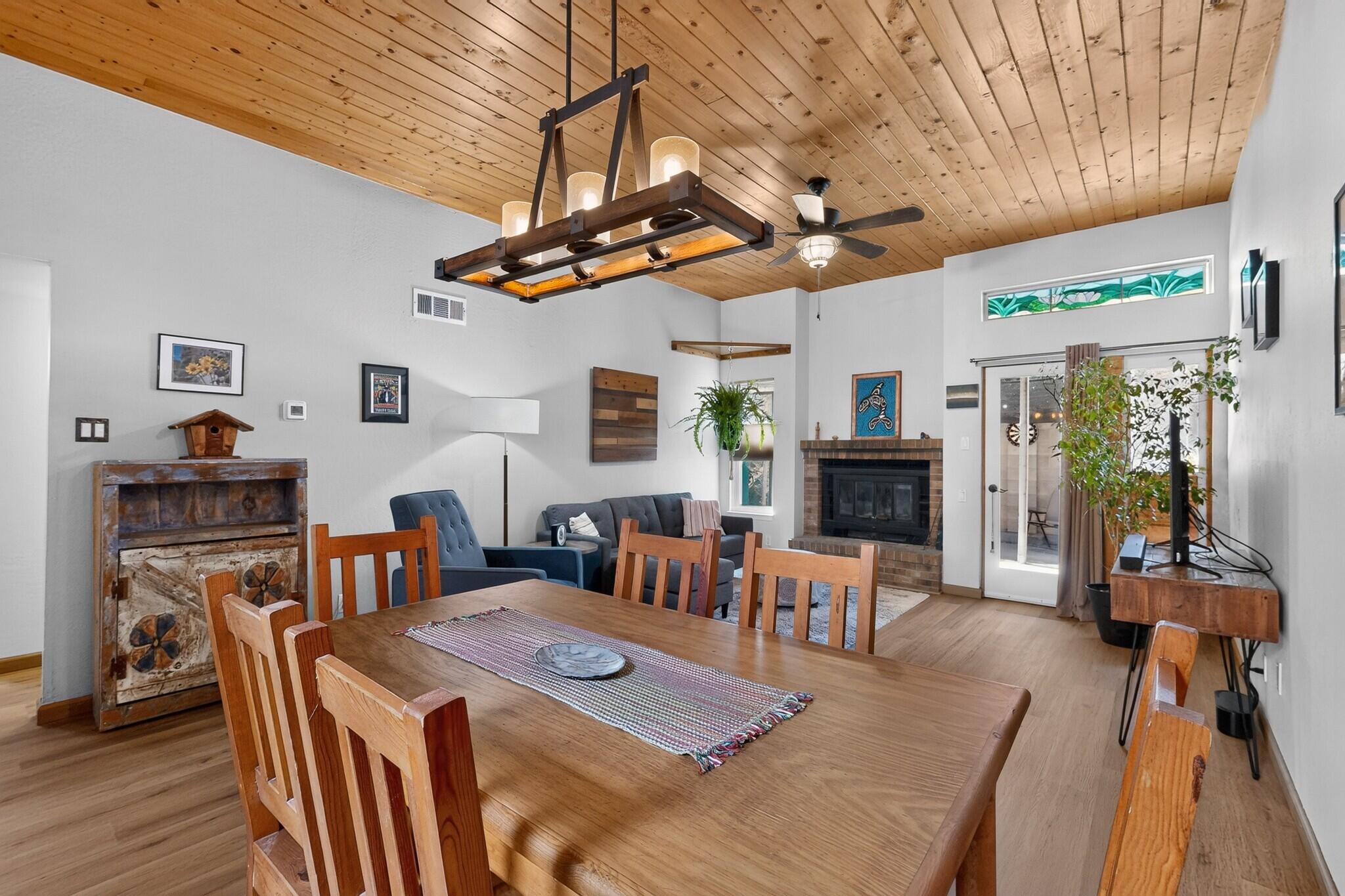 560 Berry Road Northwest Albuquerque, NM 87107 - Photo 19 of 37 Gallery Image 19