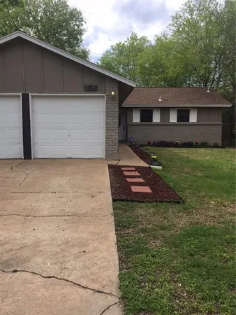 $1,950 | 1658 Chippeway Lane, Austin, TX 78745