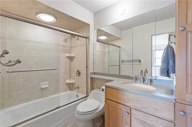 $289,900 | 274 Lakeview Drive, Washington, PA 15301