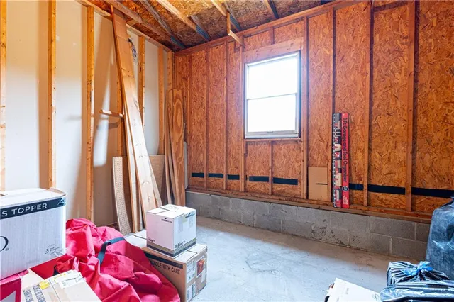 $289,900 | 274 Lakeview Drive, Washington, PA 15301