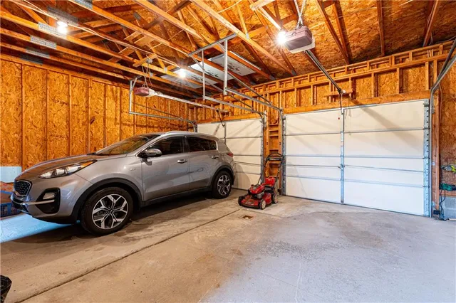 $289,900 | 274 Lakeview Drive, Washington, PA 15301