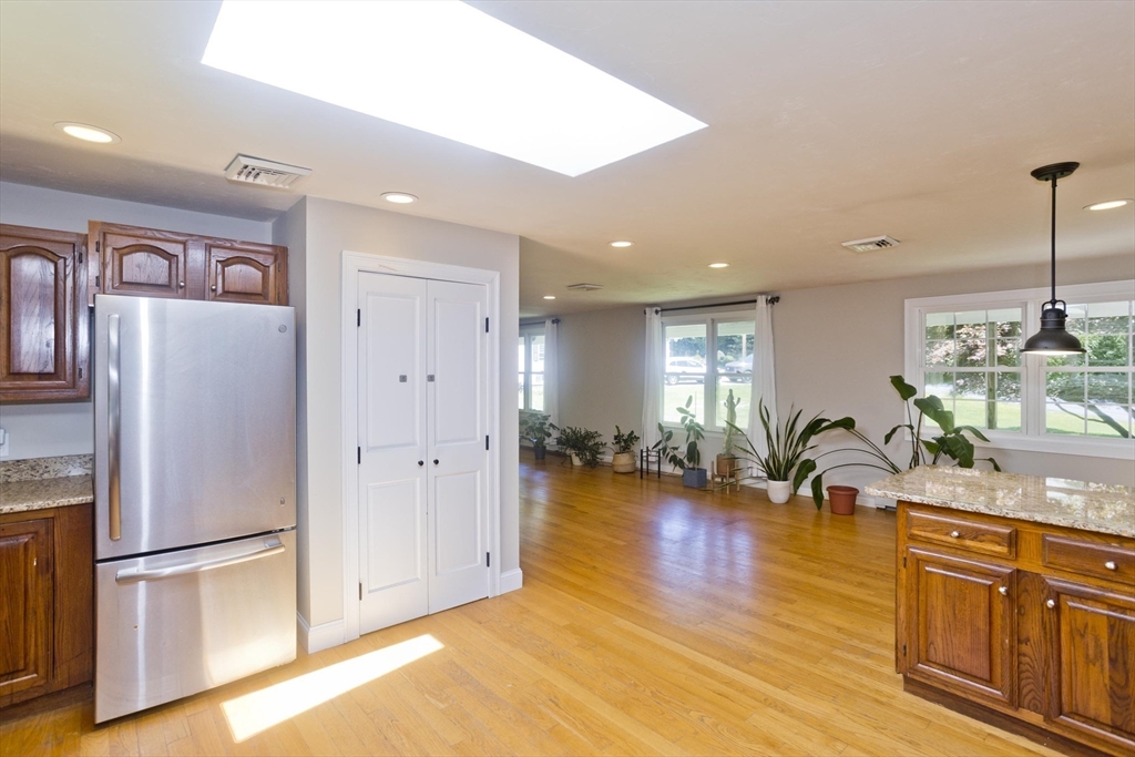 37 Cooper Road Northbridge, MA 01534 - Photo 12 of 38 Gallery Image 12