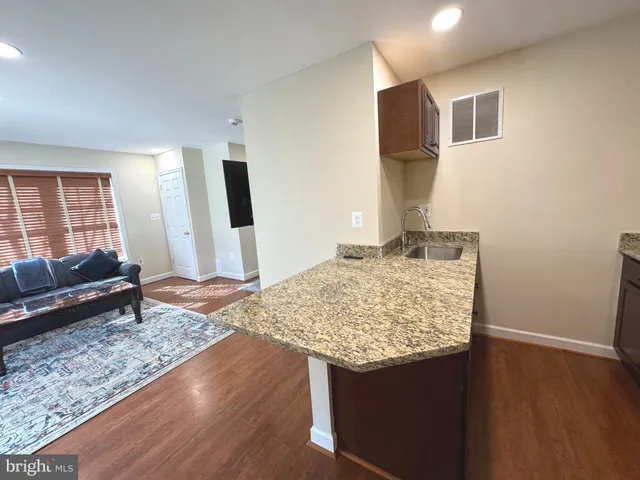 $1,600 | 16492 Steerage Circle, Woodbridge, VA 22191