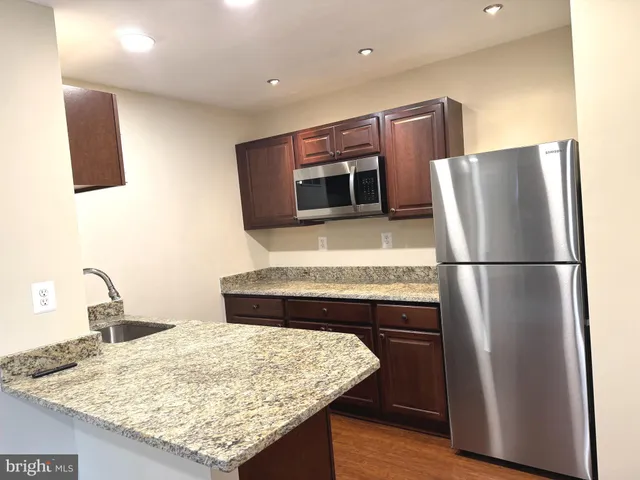 $1,600 | 16492 Steerage Circle, Woodbridge, VA 22191