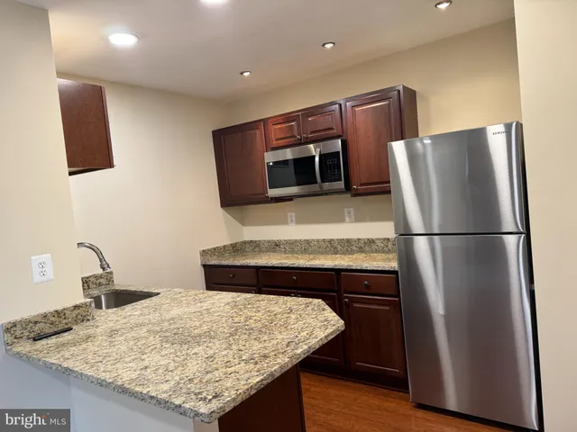 $1,600 | 16492 Steerage Circle, Woodbridge, VA 22191