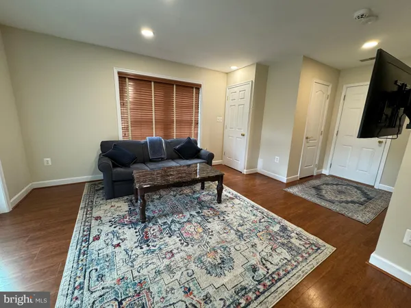 $1,600 | 16492 Steerage Circle, Woodbridge, VA 22191