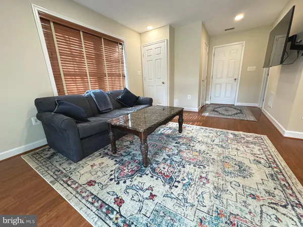 $1,600 | 16492 Steerage Circle, Woodbridge, VA 22191