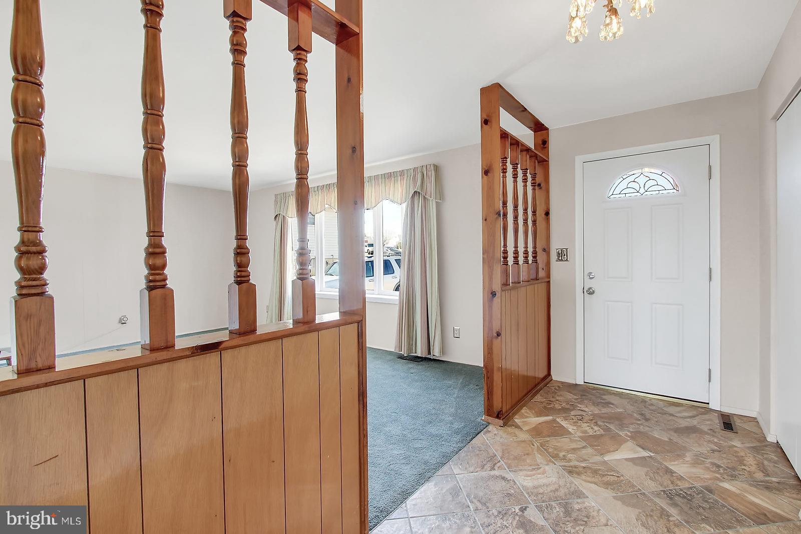 1513 Customs Road Baltimore, MD 21237 - Photo 5 of 27 Entrance Foyer