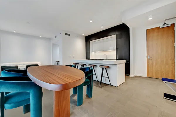 $950,000 | 313 West 17th Street, Unit 2306, Austin, TX 78701