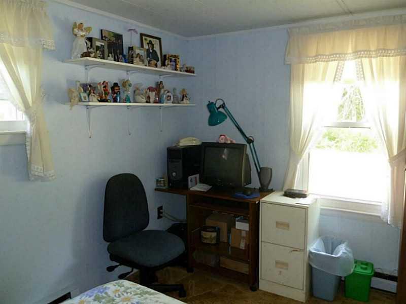 43 Poore Road Boothbay, ME 04544 - Photo 21 of 29 Bedroom.