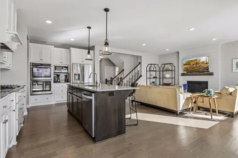 $925,000 | 6087 Troy Lane North, Plymouth, MN 55446