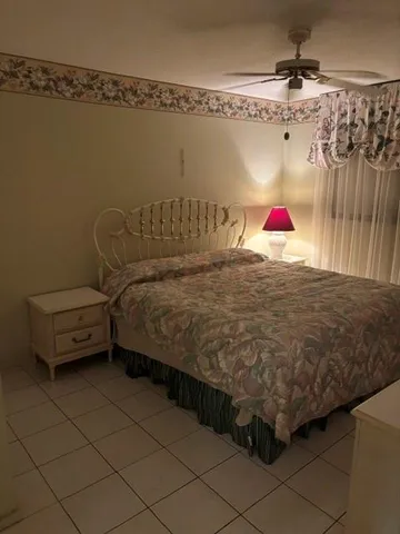 $115,000 | 5300 Washington Street, Unit B130, Hollywood, FL 33021