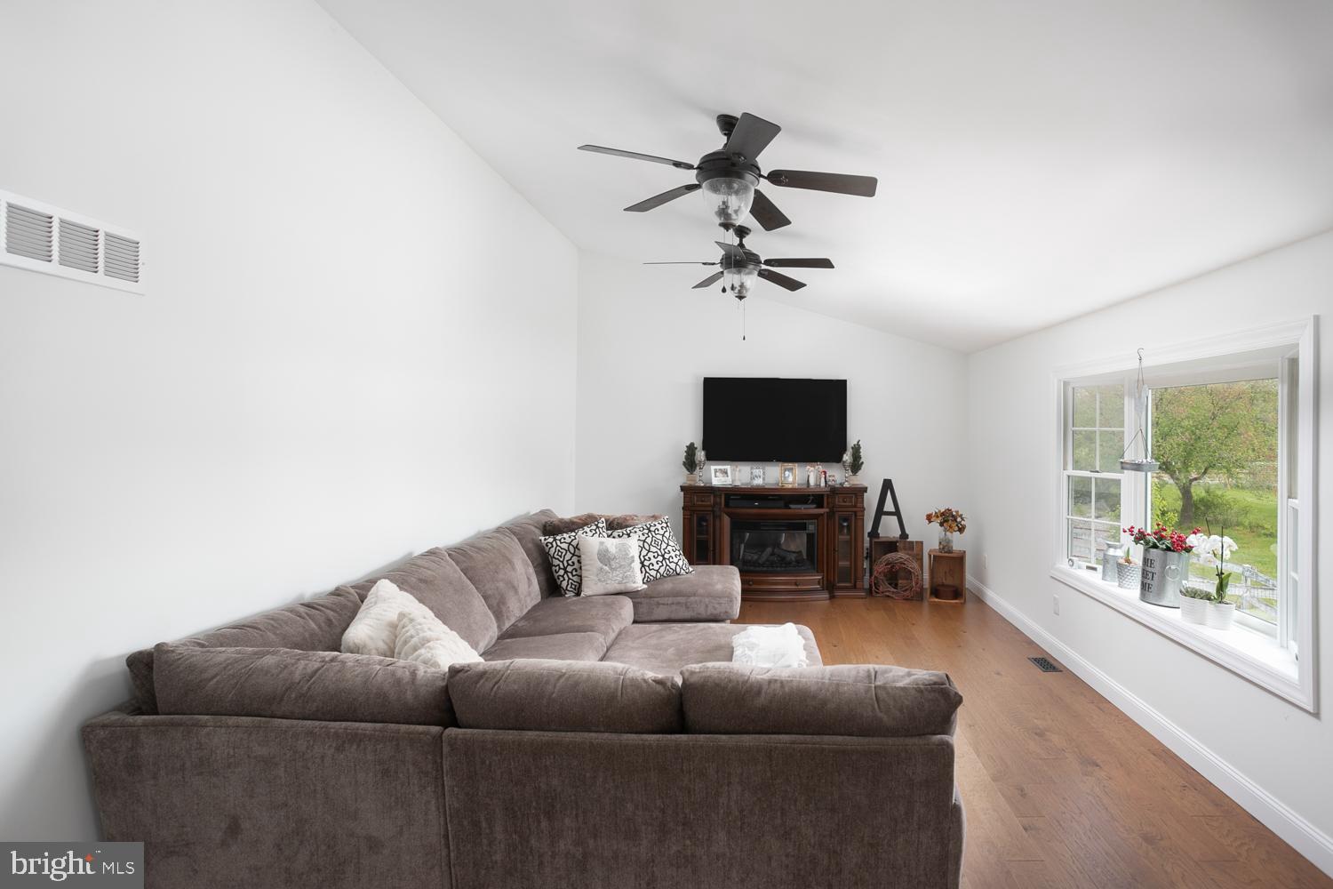 228 Long Swamp Road New Egypt, NJ 08533 - Photo 13 of 49 family room