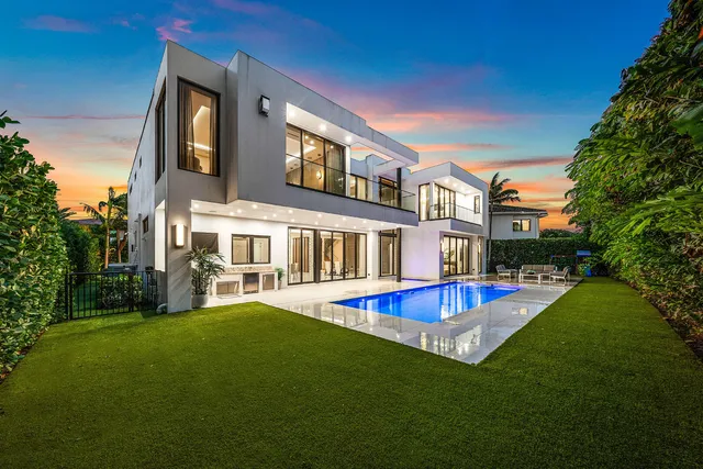 $9,100,000 | 2391 Areca Palm Road, Boca Raton, FL 33432