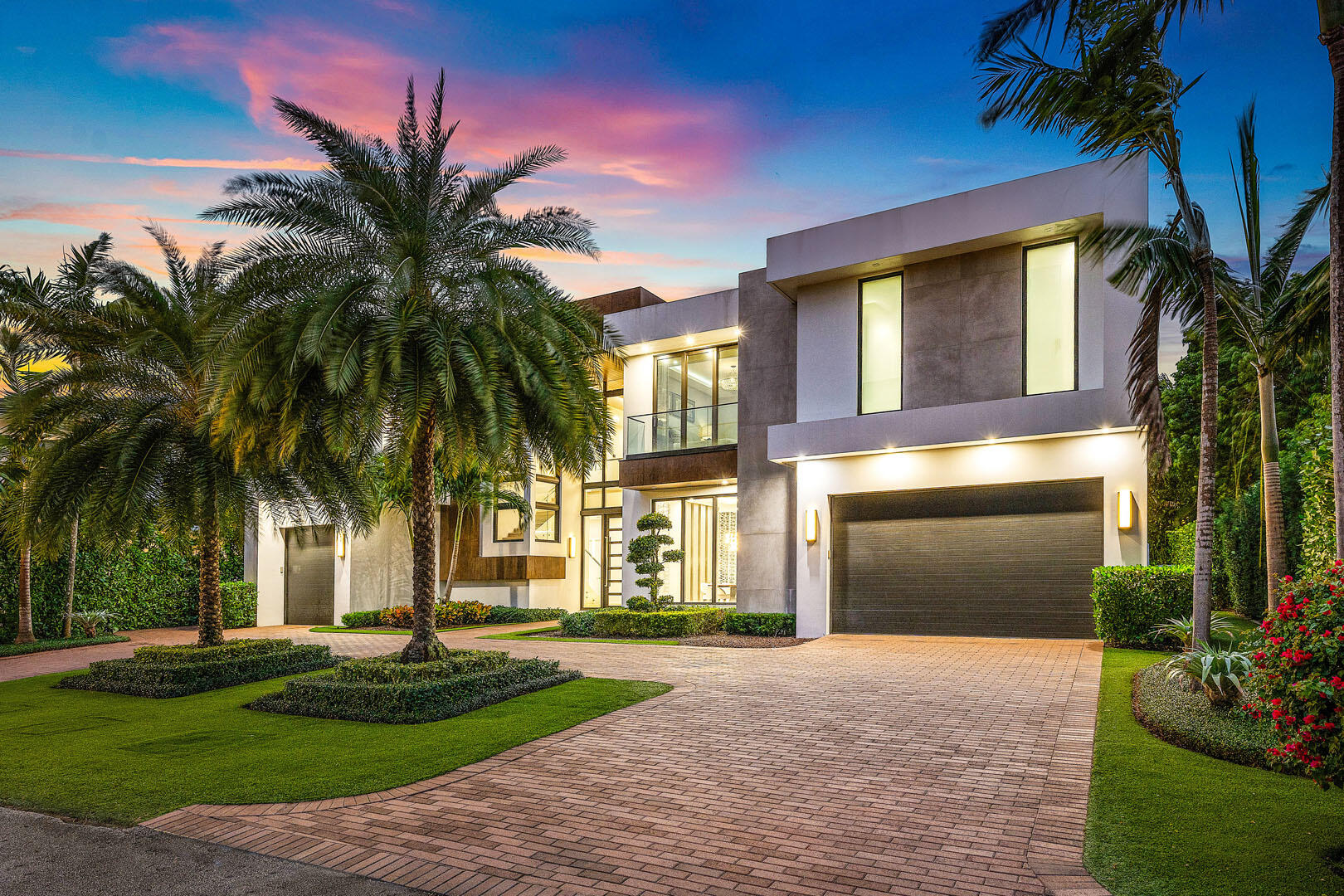 2391 Areca Palm Road Boca Raton, FL 33432 - Photo 4 of 82 a front view of house with yard and green space