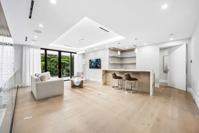 $9,100,000 | 2391 Areca Palm Road, Boca Raton, FL 33432