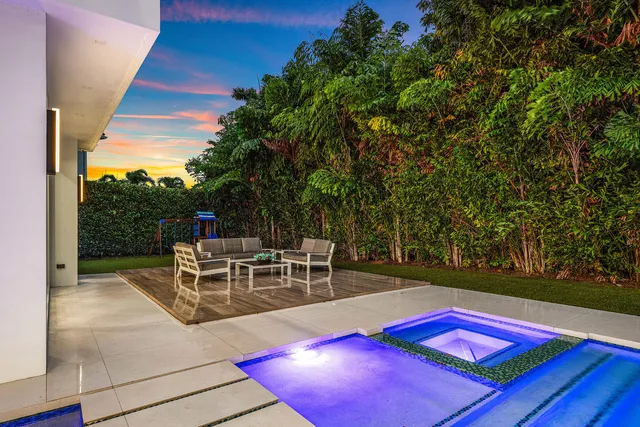 $9,100,000 | 2391 Areca Palm Road, Boca Raton, FL 33432