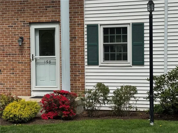 $339,900 | 158 Scenery Lane, Johnston, RI 02919