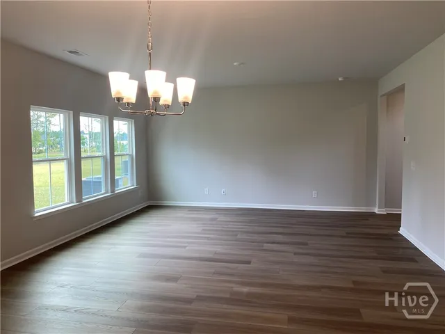 $2,350 | 124 Barefoot Drive, Bloomingdale, GA 31302