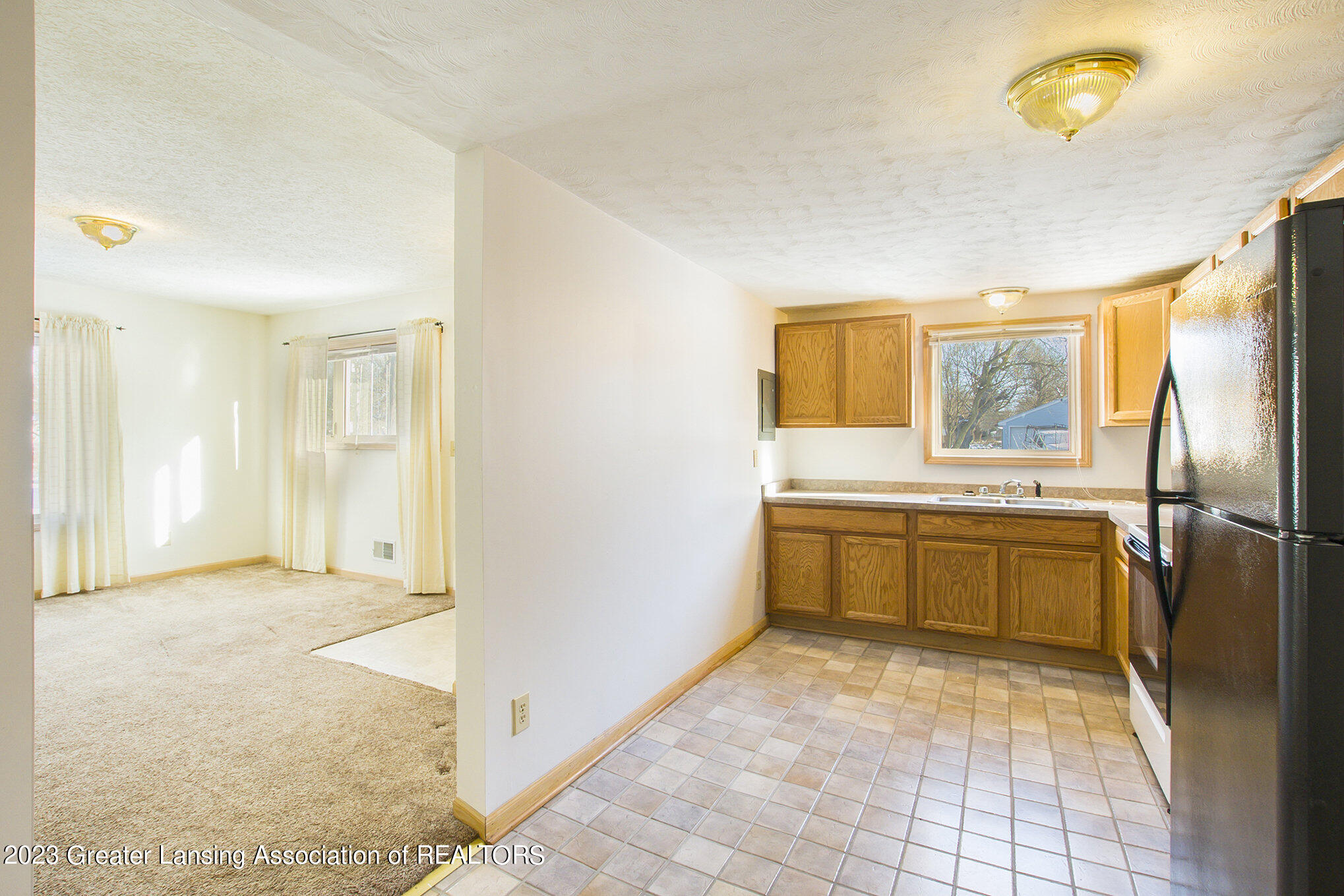 4616 Christiansen Road Lansing, MI 48910 - Photo 10 of 22 10