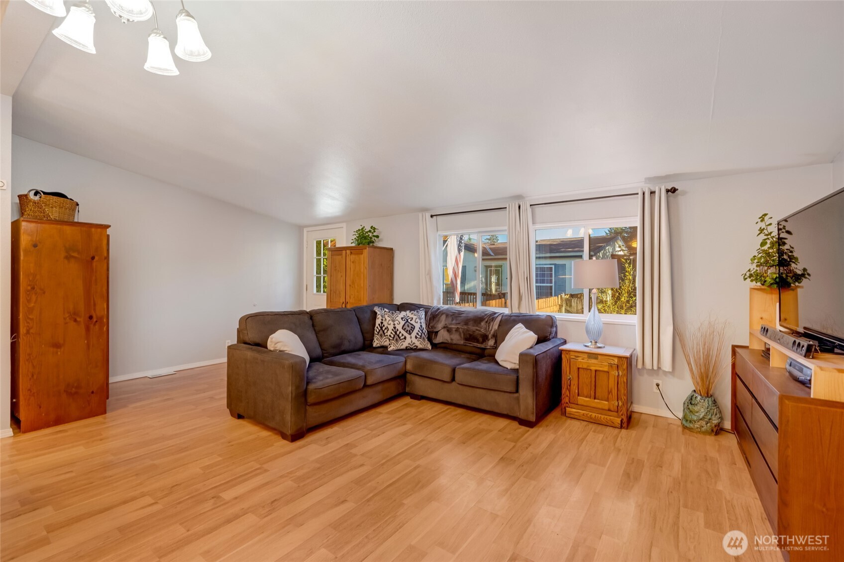 24442 Wicker Road, Unit 37 Sedro-Woolley, WA 98284 - Photo 5 of 25 Gallery Image 5