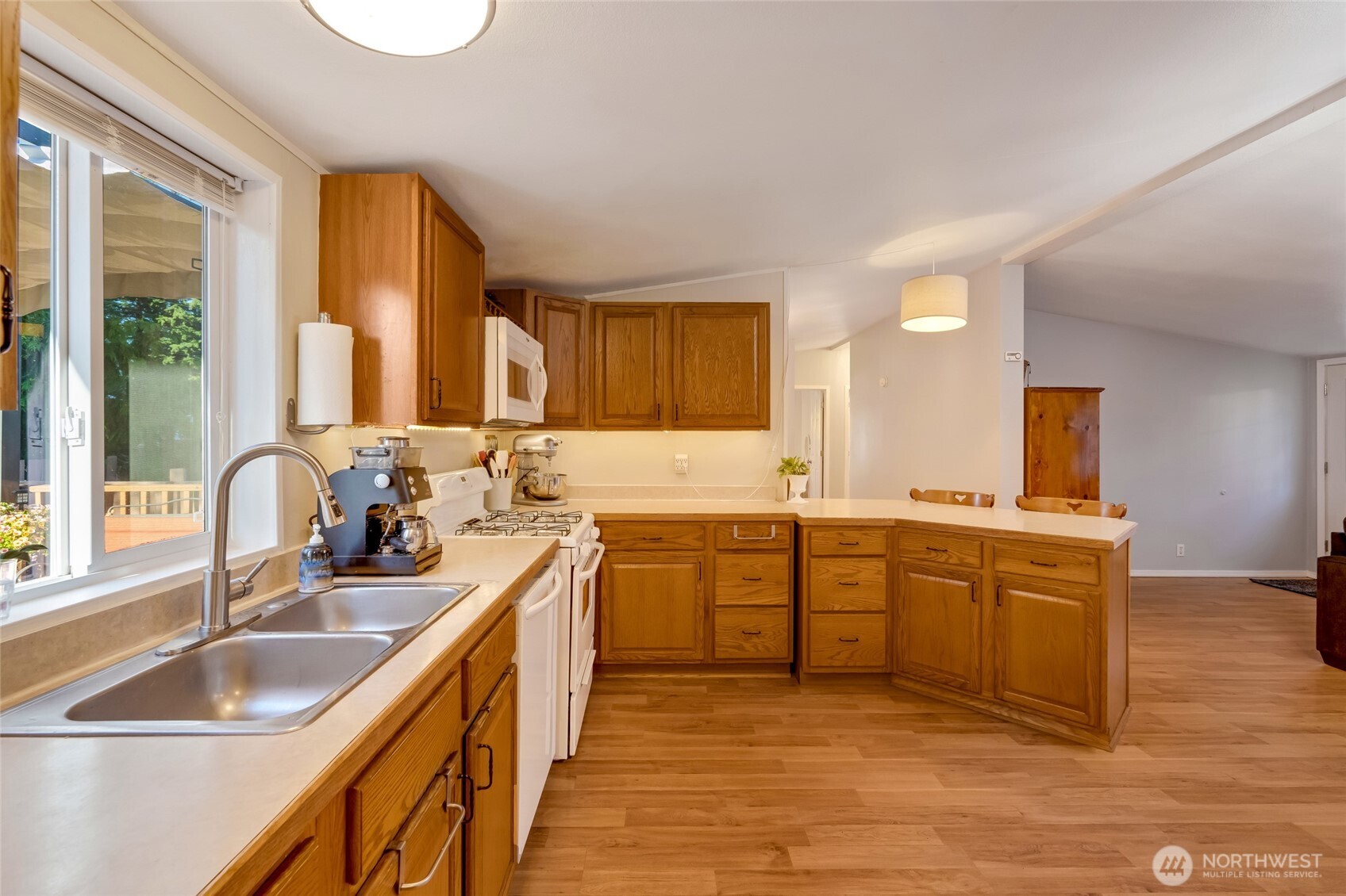 24442 Wicker Road, Unit 37 Sedro-Woolley, WA 98284 - Photo 8 of 25 Gallery Image 8