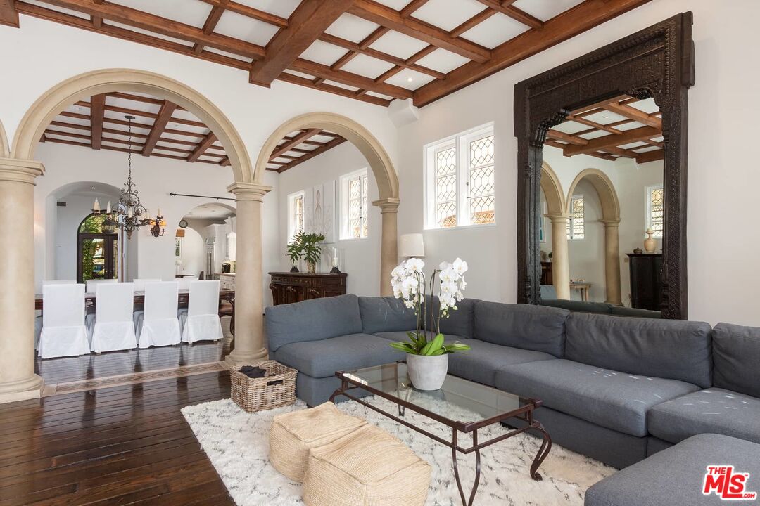 703 Palisades Beach Road Santa Monica, CA 90402 - Photo 14 of 37 a living room with furniture and wooden floor