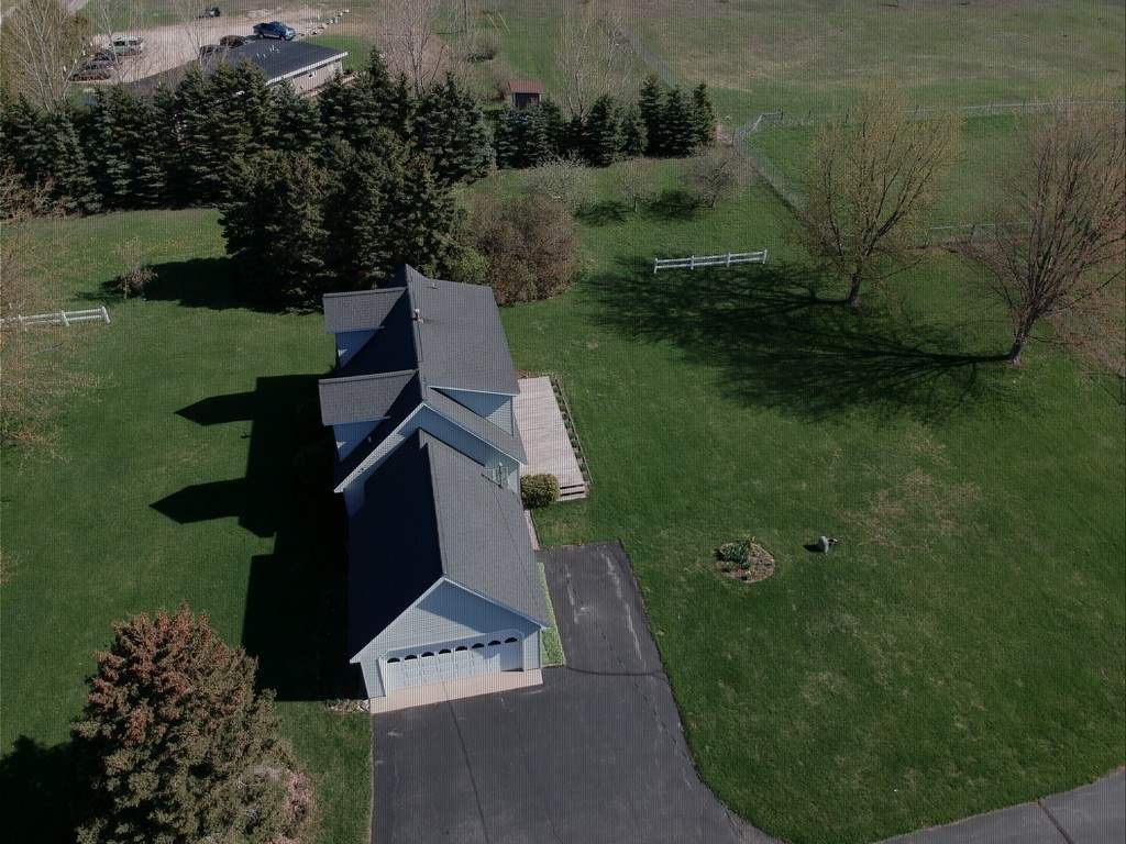 13467 South Bugai Road Traverse City, MI 49684 - Photo 4 of 83 1832244-3.JPG