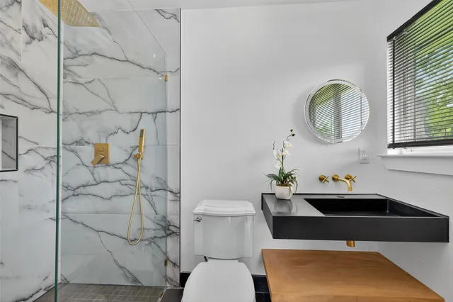 $375,000 | 7758 Hereford Street, Houston, TX 77087