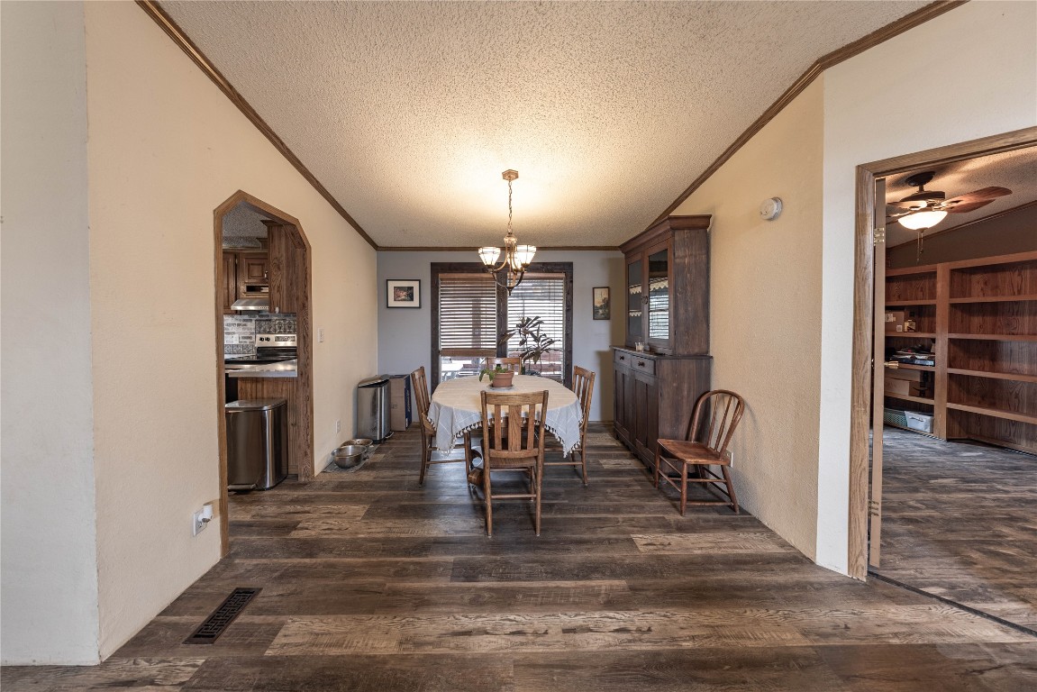 715 Bee Gee Road Driftwood, TX 78619 - Photo 7 of 40 a view of a livingroom with furniture and a window