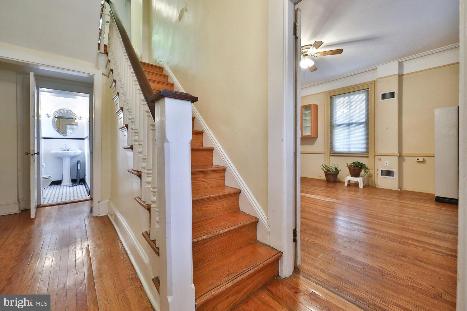 5430 Greene Street Philadelphia, PA 19144 - Photo 6 of 49