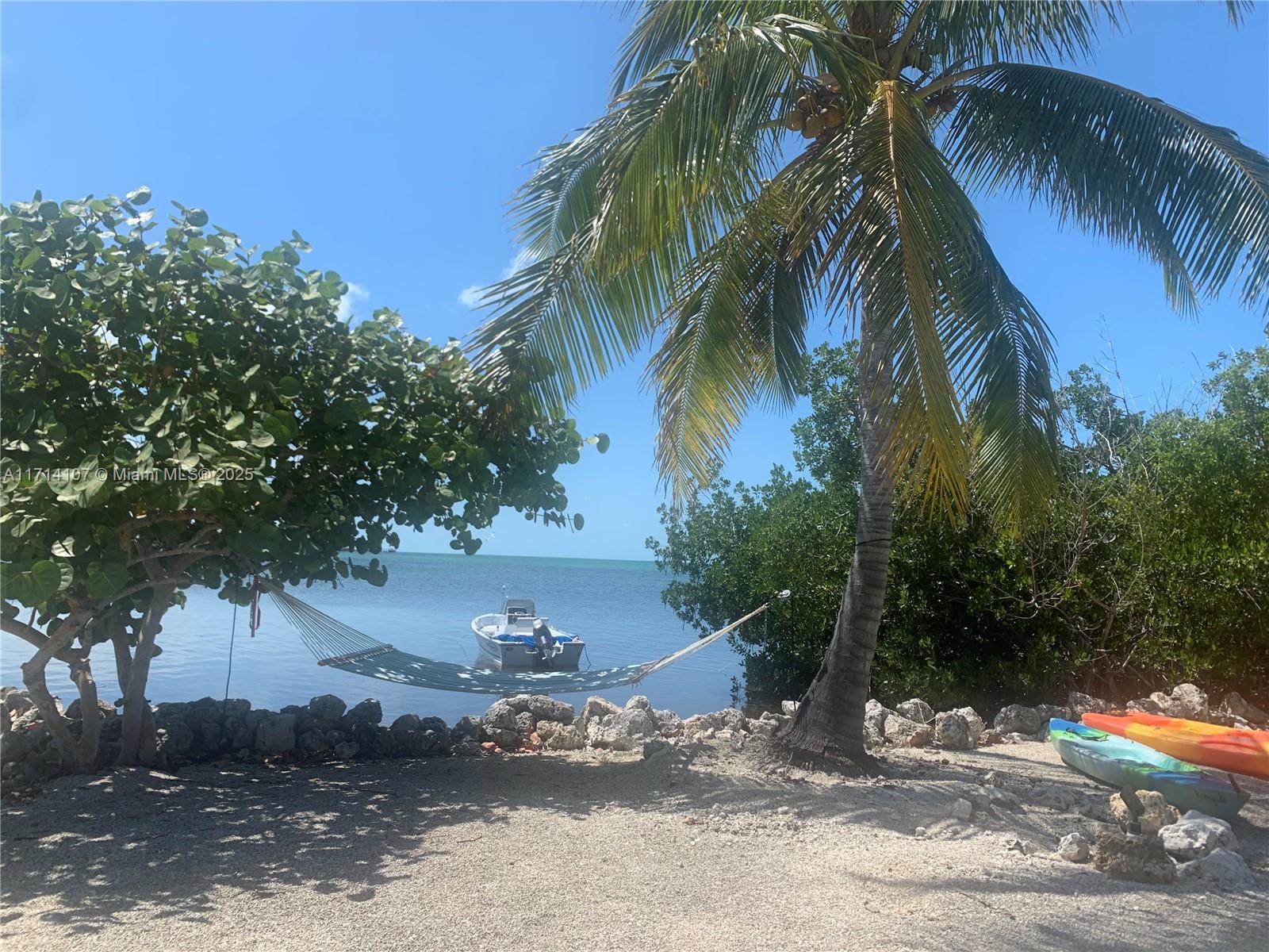 56 Pelican Road Marathon, FL 33050 - Photo 1 of 22