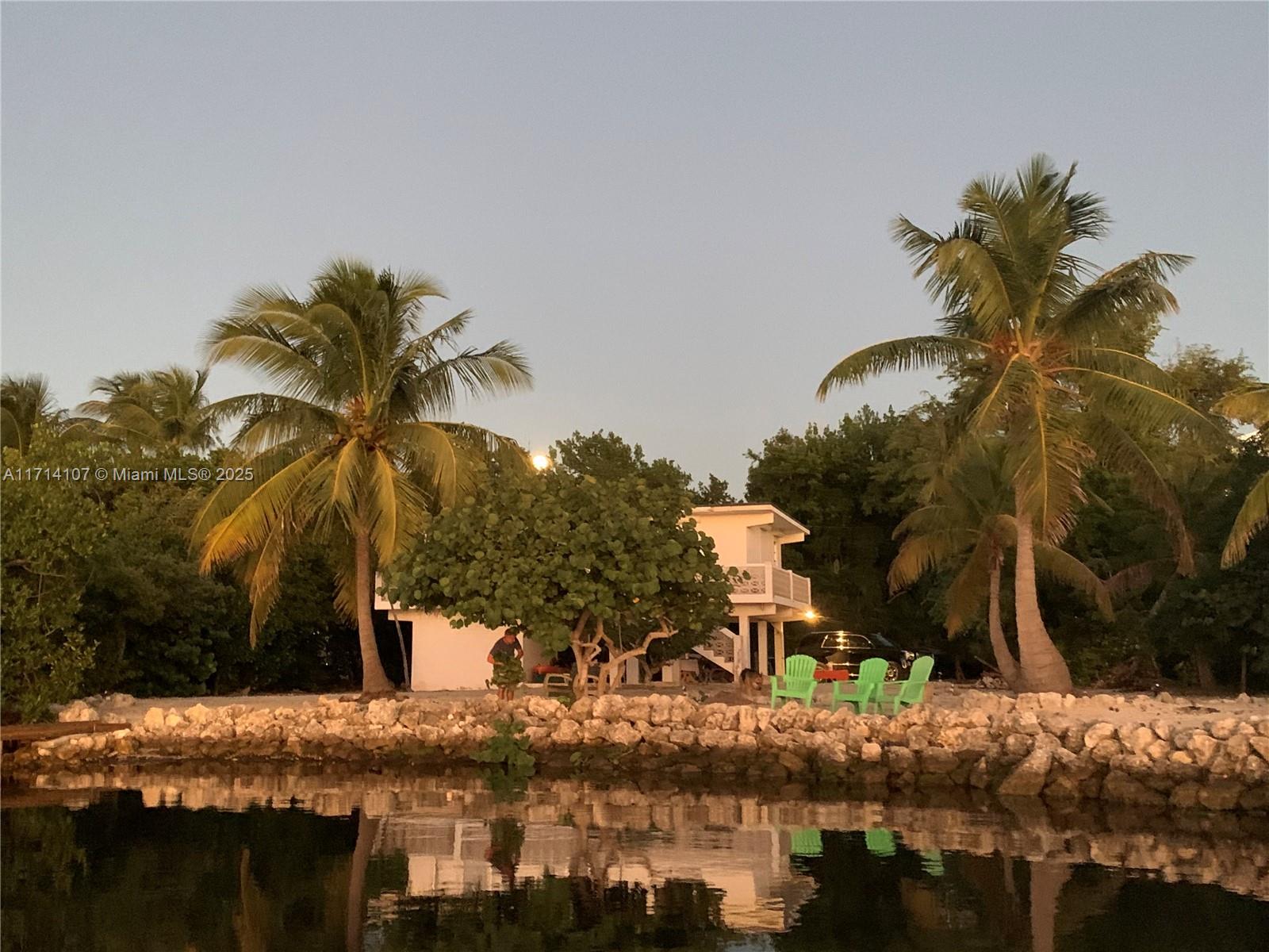 56 Pelican Road Marathon, FL 33050 - Photo 4 of 22