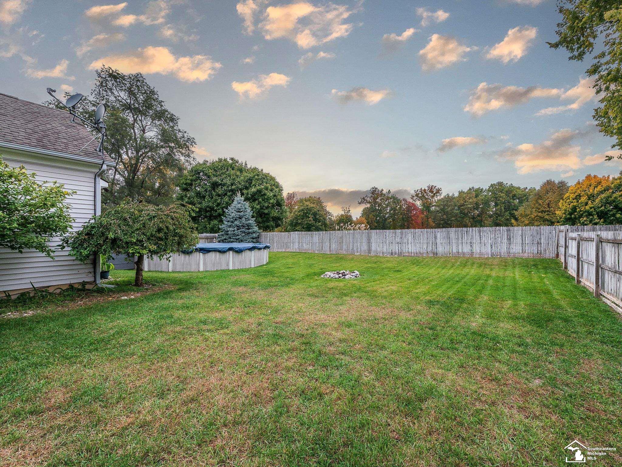 816 Golf Ridge Circle Dundee, MI 48131 - Photo 37 of 38 50093068-36.JPG