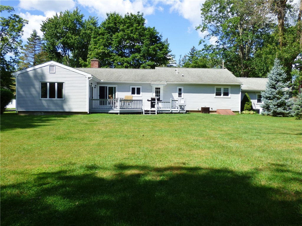 86 Center Street Waterloo, NY 13165 - Photo 2 of 42