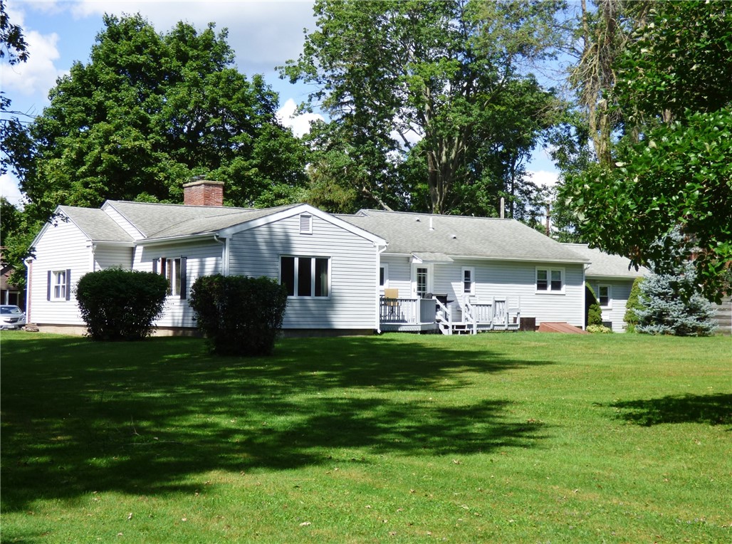 86 Center Street Waterloo, NY 13165 - Photo 3 of 42