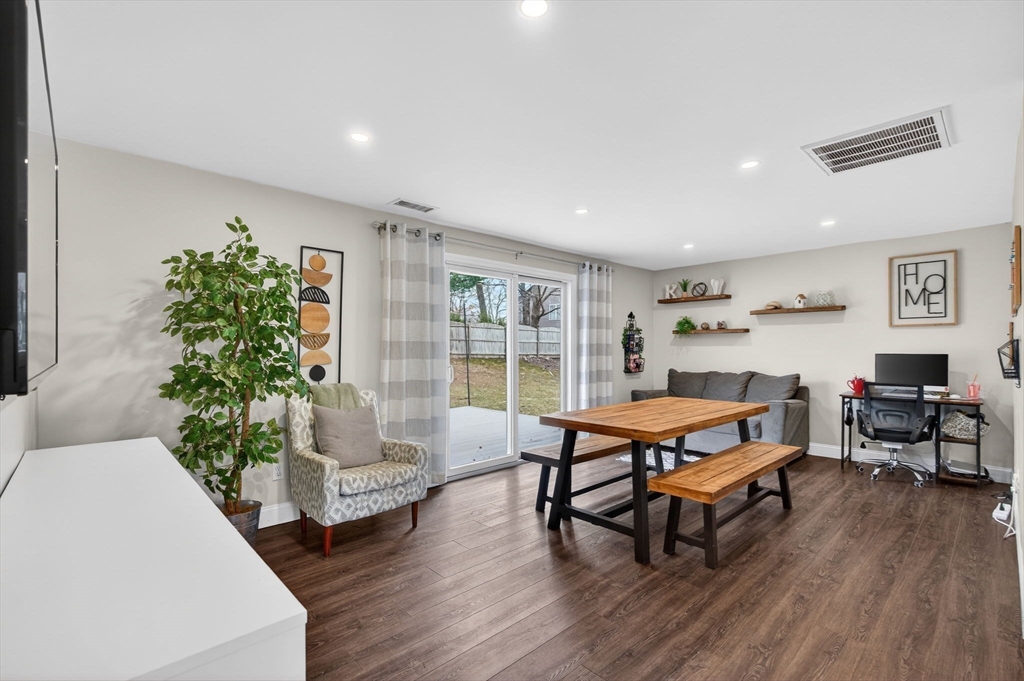 11 Pontiac Road Peabody, MA 01960 - Photo 20 of 41