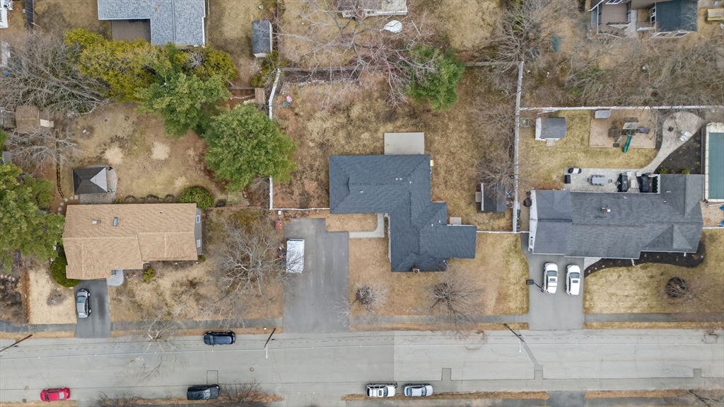 11 Pontiac Road Peabody, MA 01960 - Photo 37 of 41