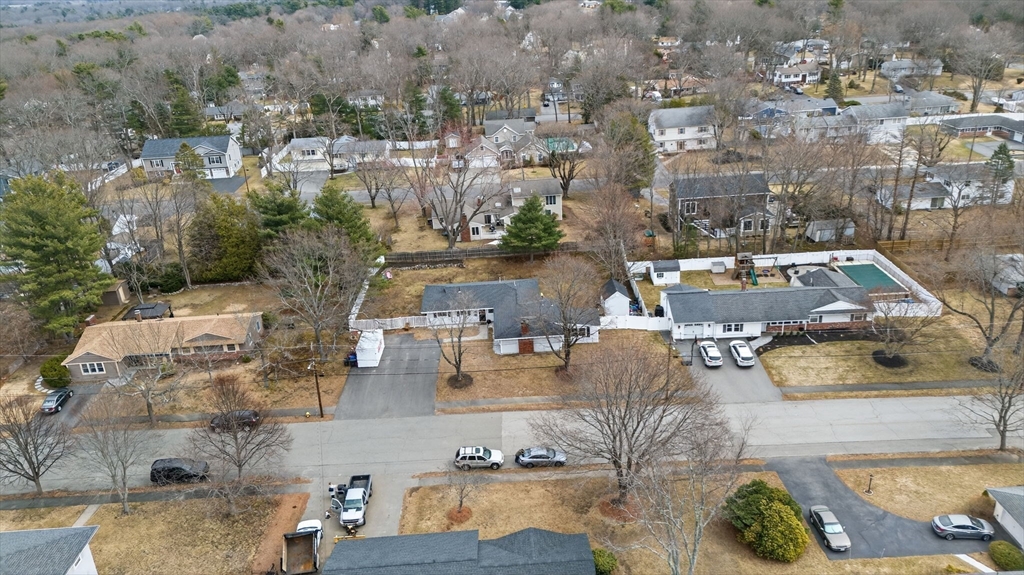 11 Pontiac Road Peabody, MA 01960 - Photo 38 of 41