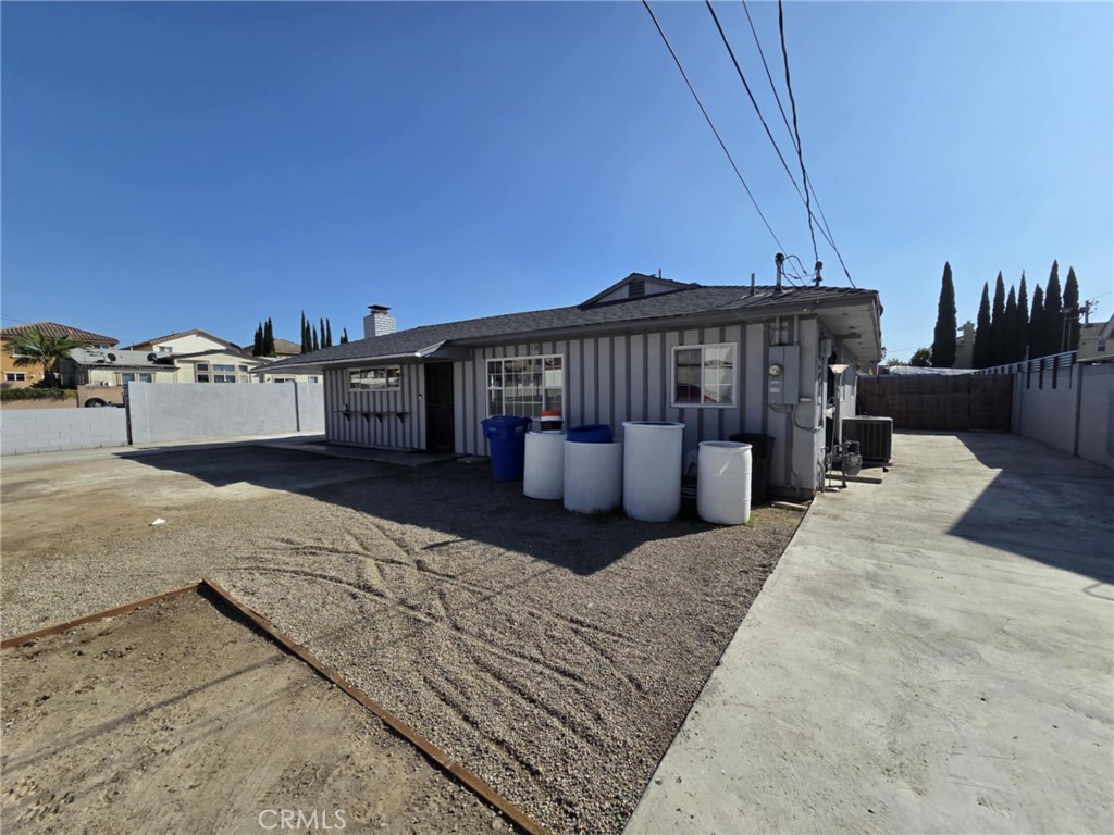 7072 Kermore Lane Stanton, CA 90680 - Photo 3 of 24 a view of a terrace