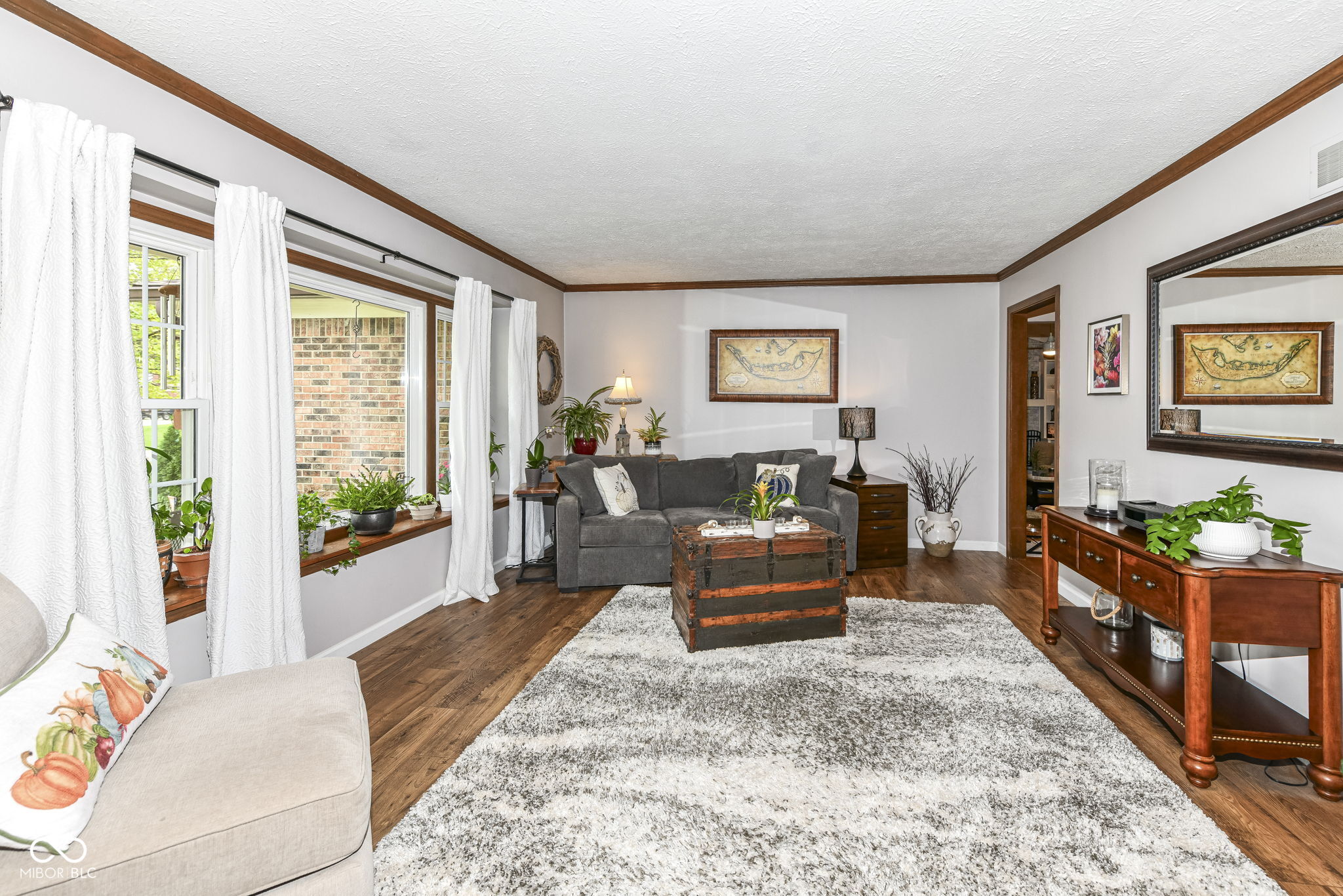 13411 Nottingham Road Fishers, IN 46038 - Photo 4 of 30 Gallery Image 4