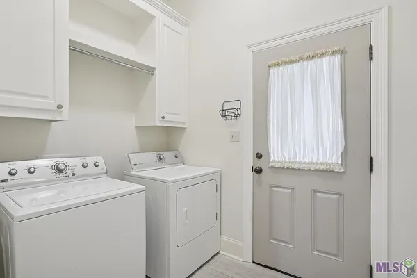 $230,000 | 13807 Azalea Drive, St. Francisville, LA 70775