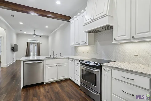 $230,000 | 13807 Azalea Drive, St. Francisville, LA 70775