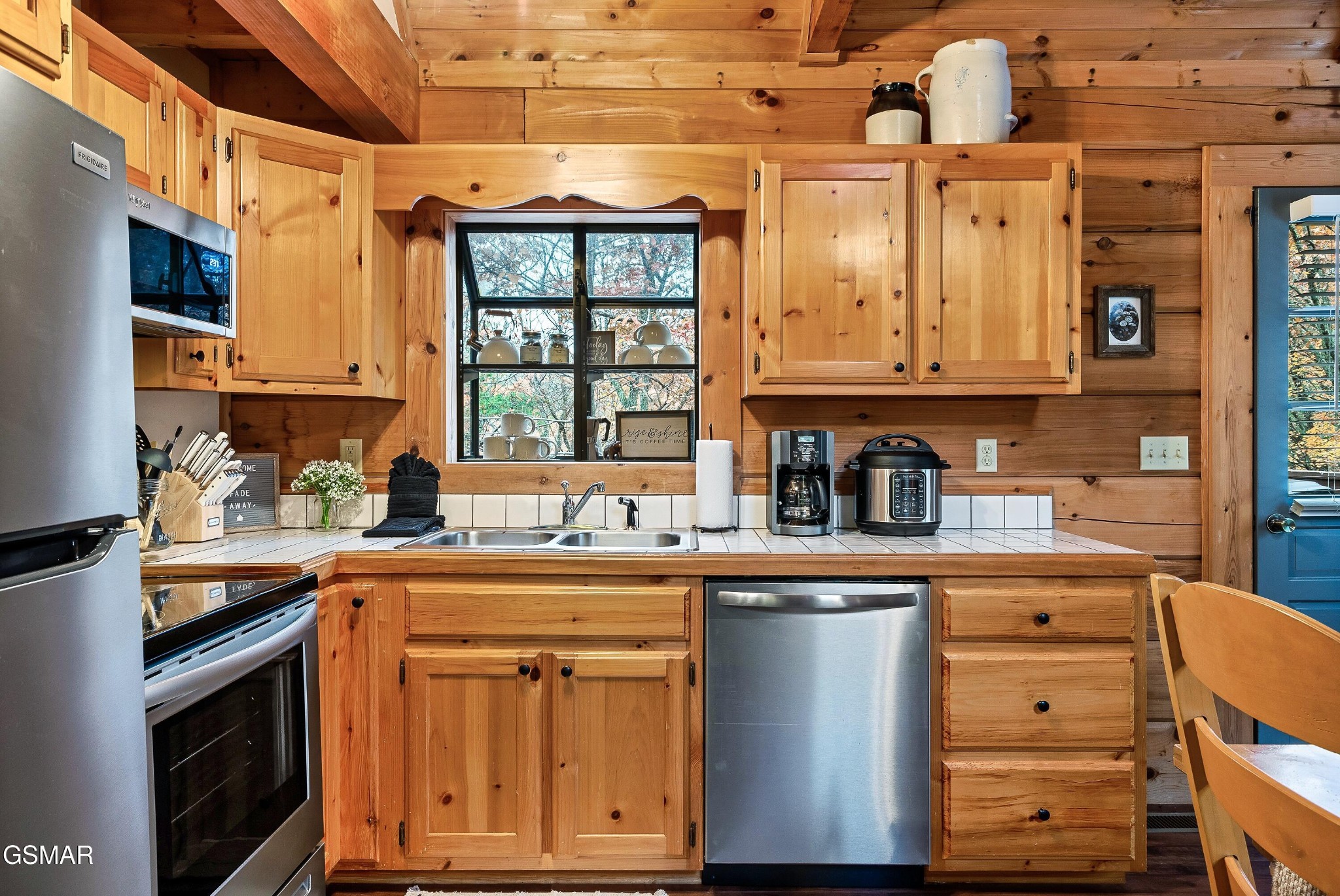 4012 Brooke Hollow Road Sevierville, TN 37862 - Photo 12 of 42 Gallery Image 12